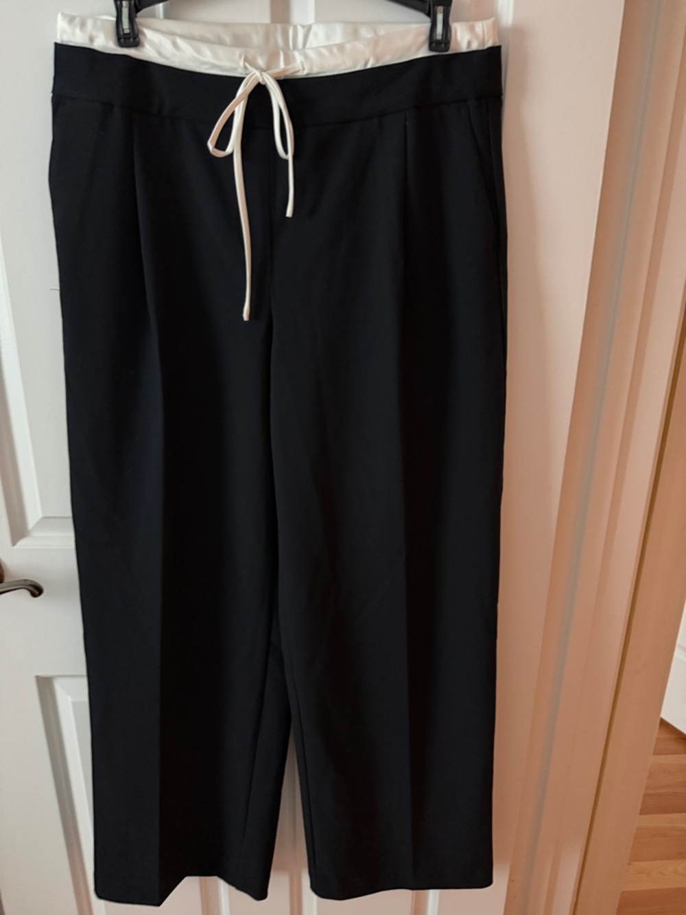 Women's Wide Leg Black Pants with Cream Drawstring Double Waist Size 6